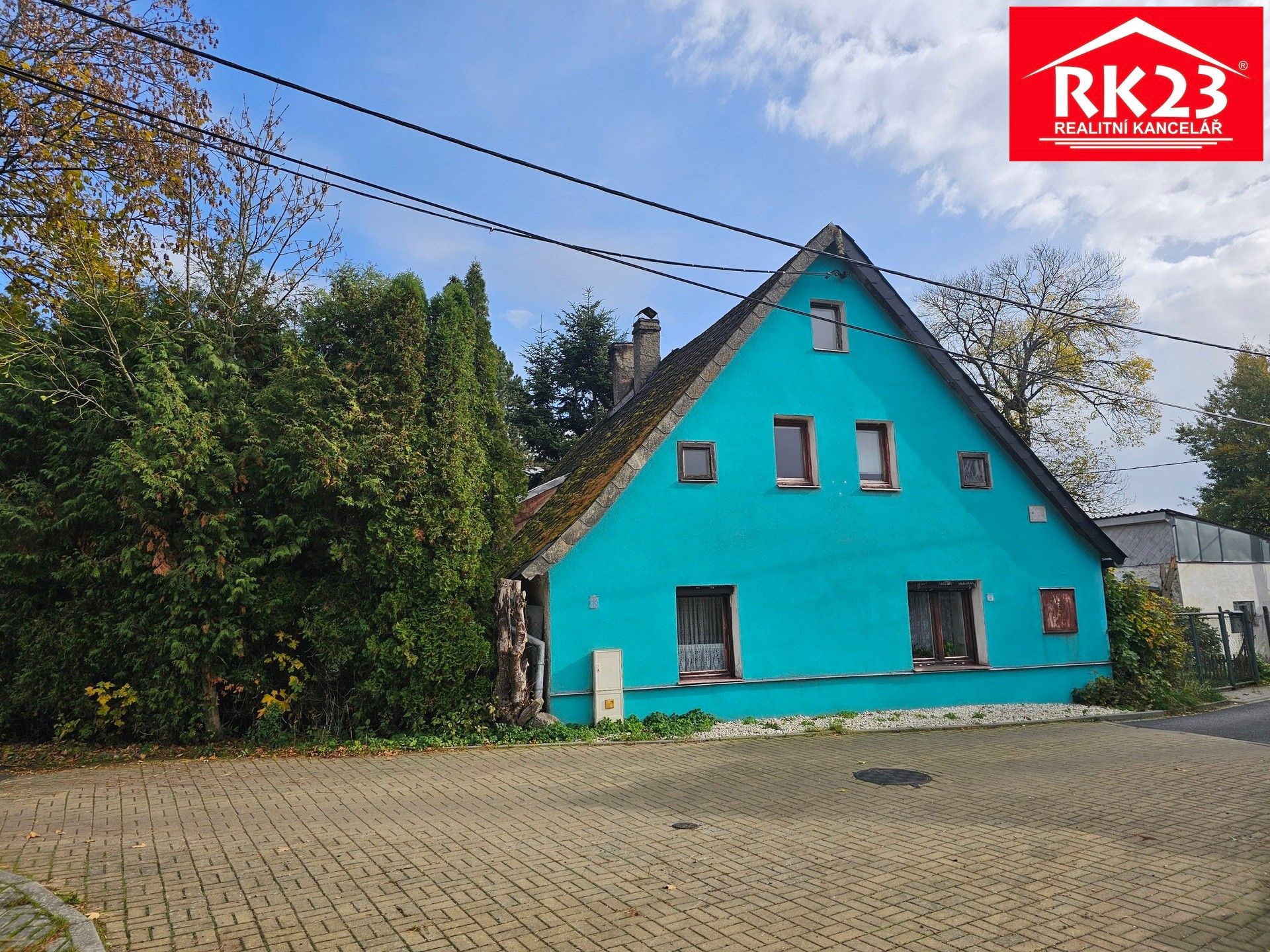 House, 127 m², land 688 m²