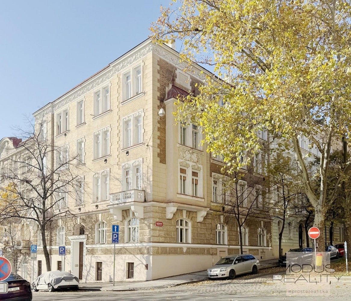 Byt 2+1 · 68 m² · Praha - Vinohrady, okres Praha 2, Hlavní město Praha - 3
