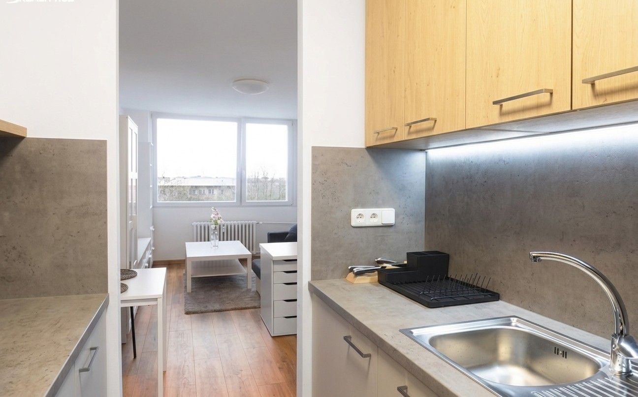 2+kk, Bendlova, Praha - Miškovice, 42 m² - 1