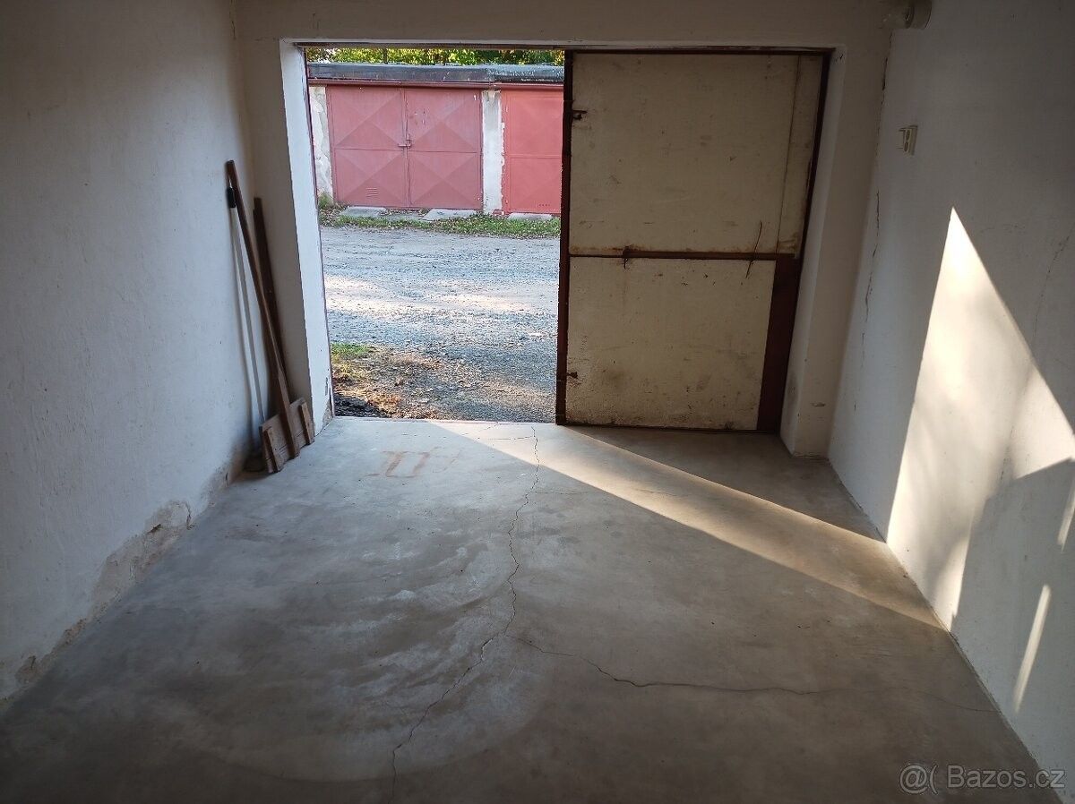 Pronájem garáž - Hradec Králové, 500 02