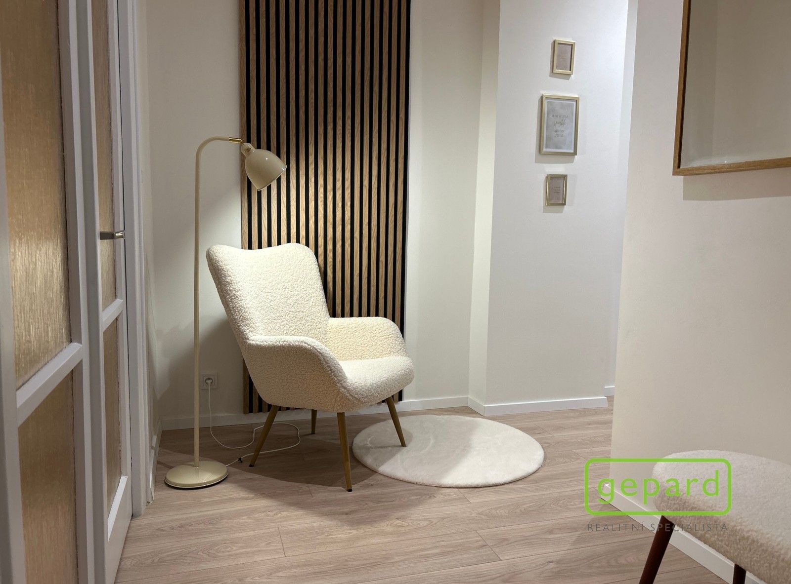 Pronájem byt 2+kk - Ke Strašnické, Praha, 49 m²