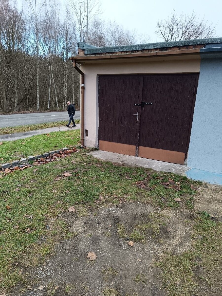 Garáže, Liberec, 460 14