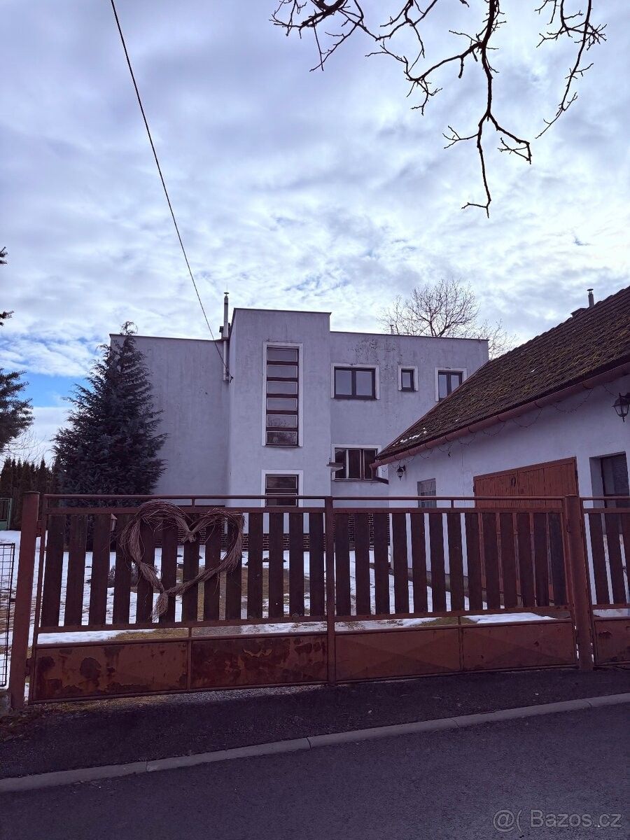 Rodinné domy, Opava, 746 01