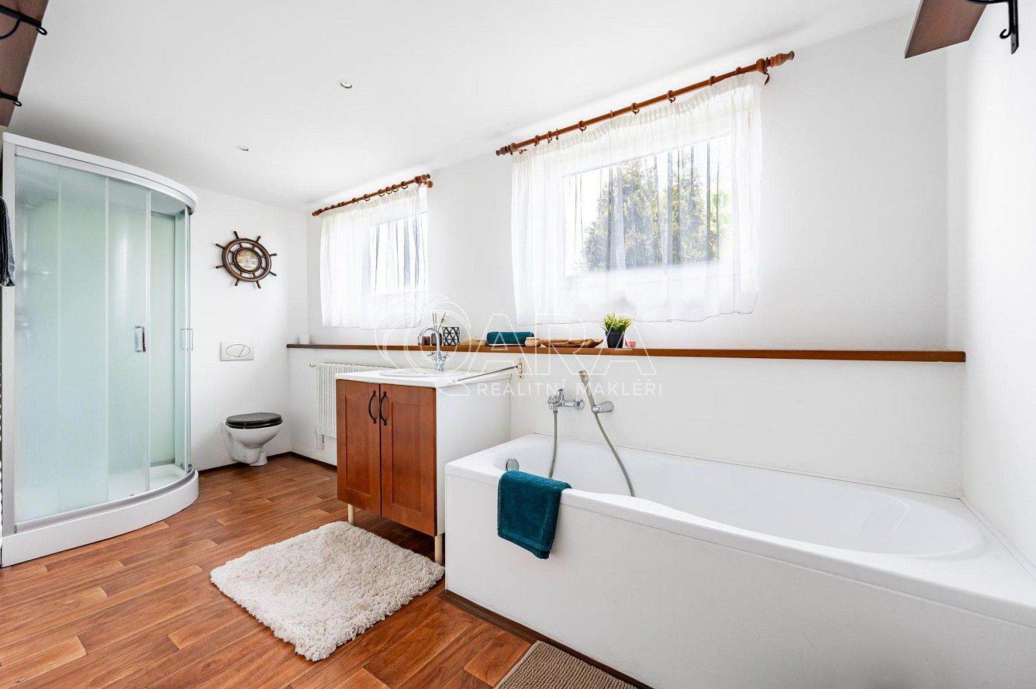 Prodej rodinný dům - Tlustice, okres Beroun, 250 m² - 5