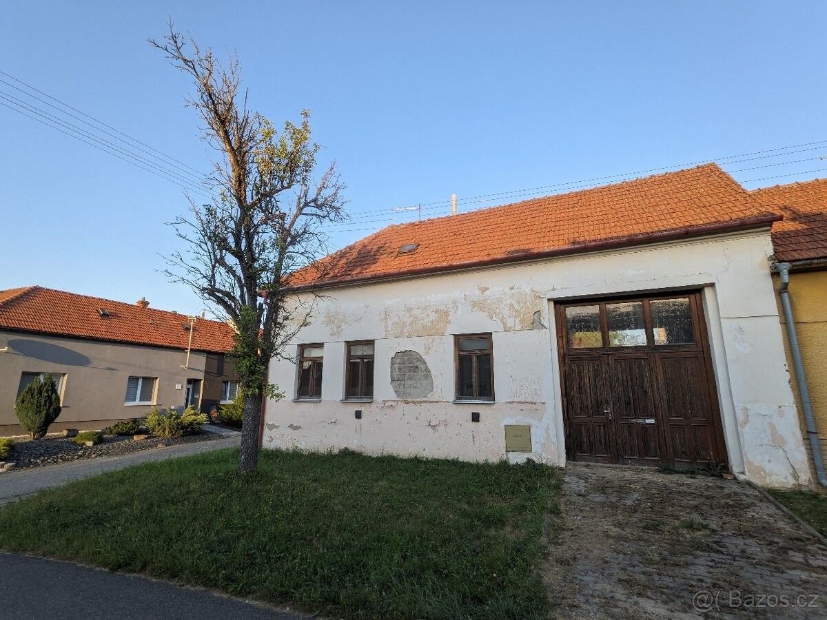 Rodinné domy, Uherský Ostroh, 687 24 - 2