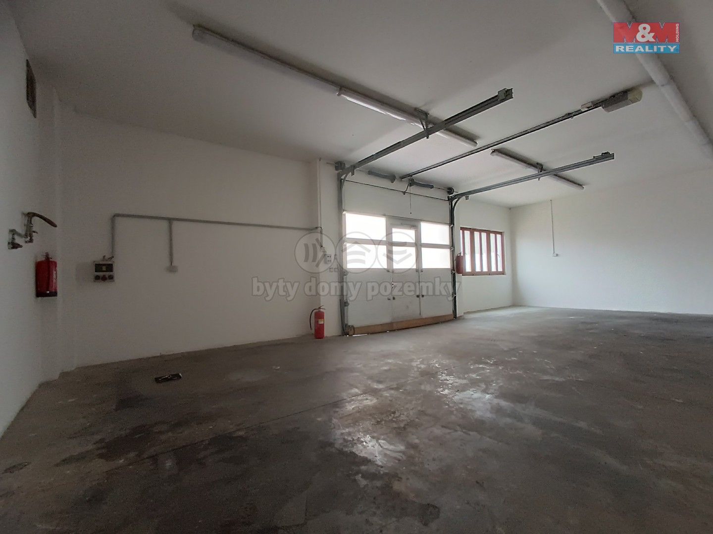 Pronájem garáž - Nádražní, Třeboň, 44 m²