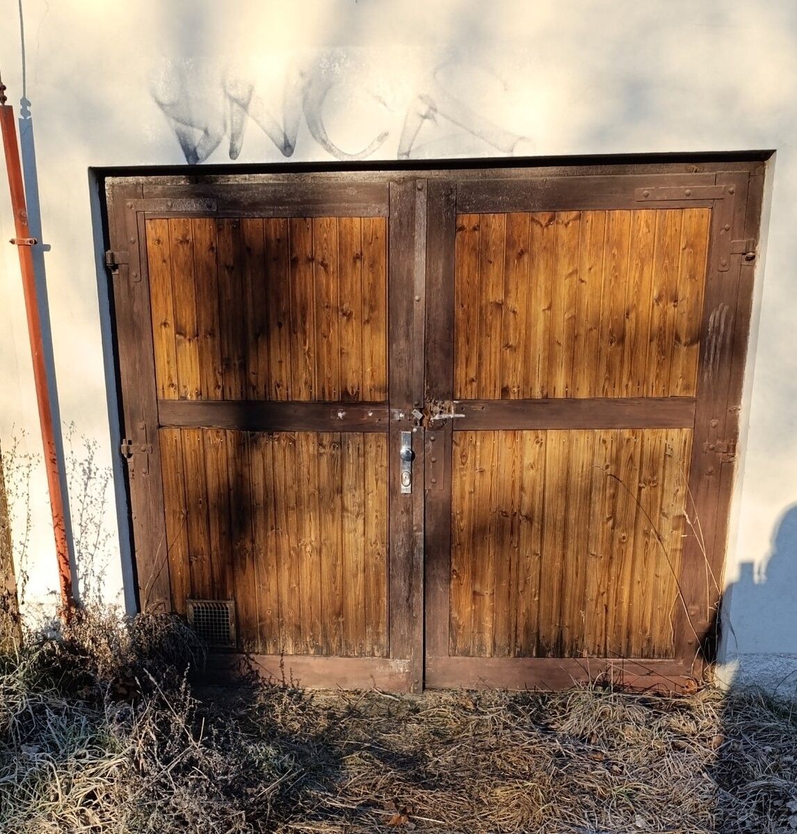 Garáže, Plzeň, 323 00