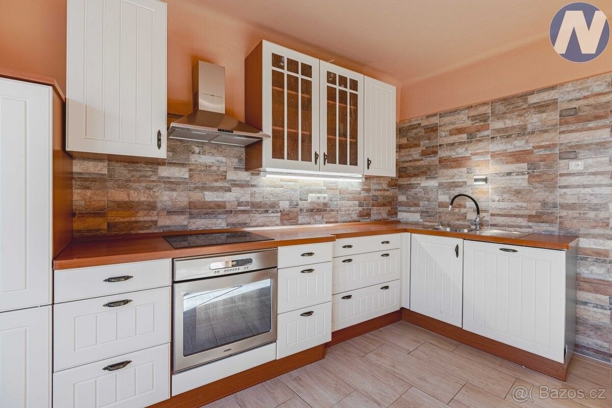 Rodinné domy, Kožlany, 331 44