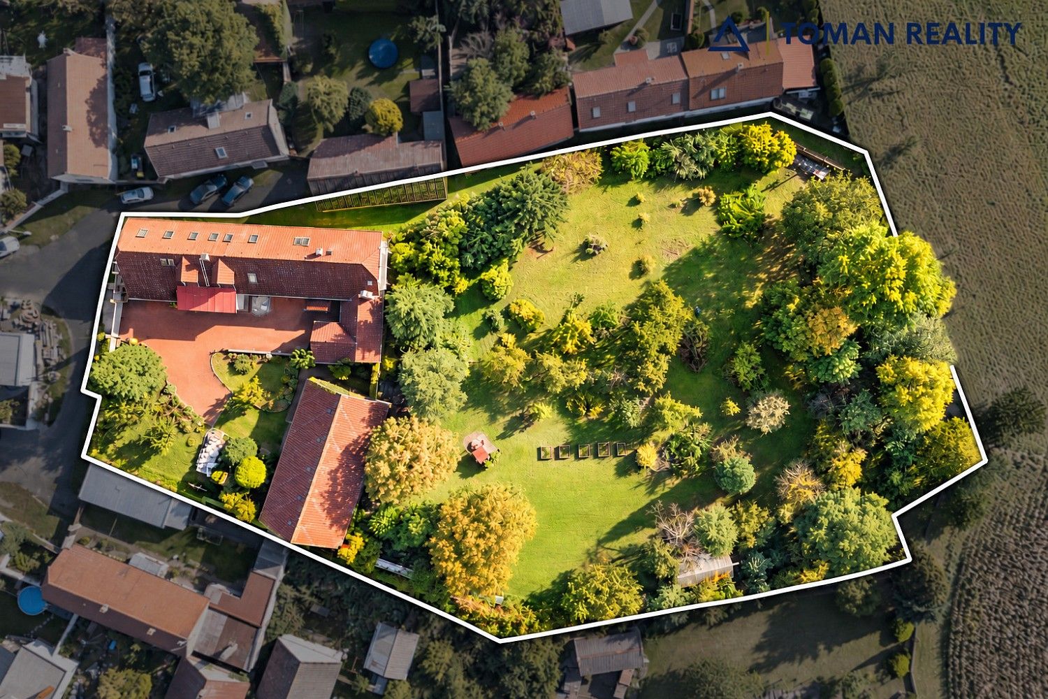 Rodinné domy, Ratenice, okres Kolín, 234 m² - 1