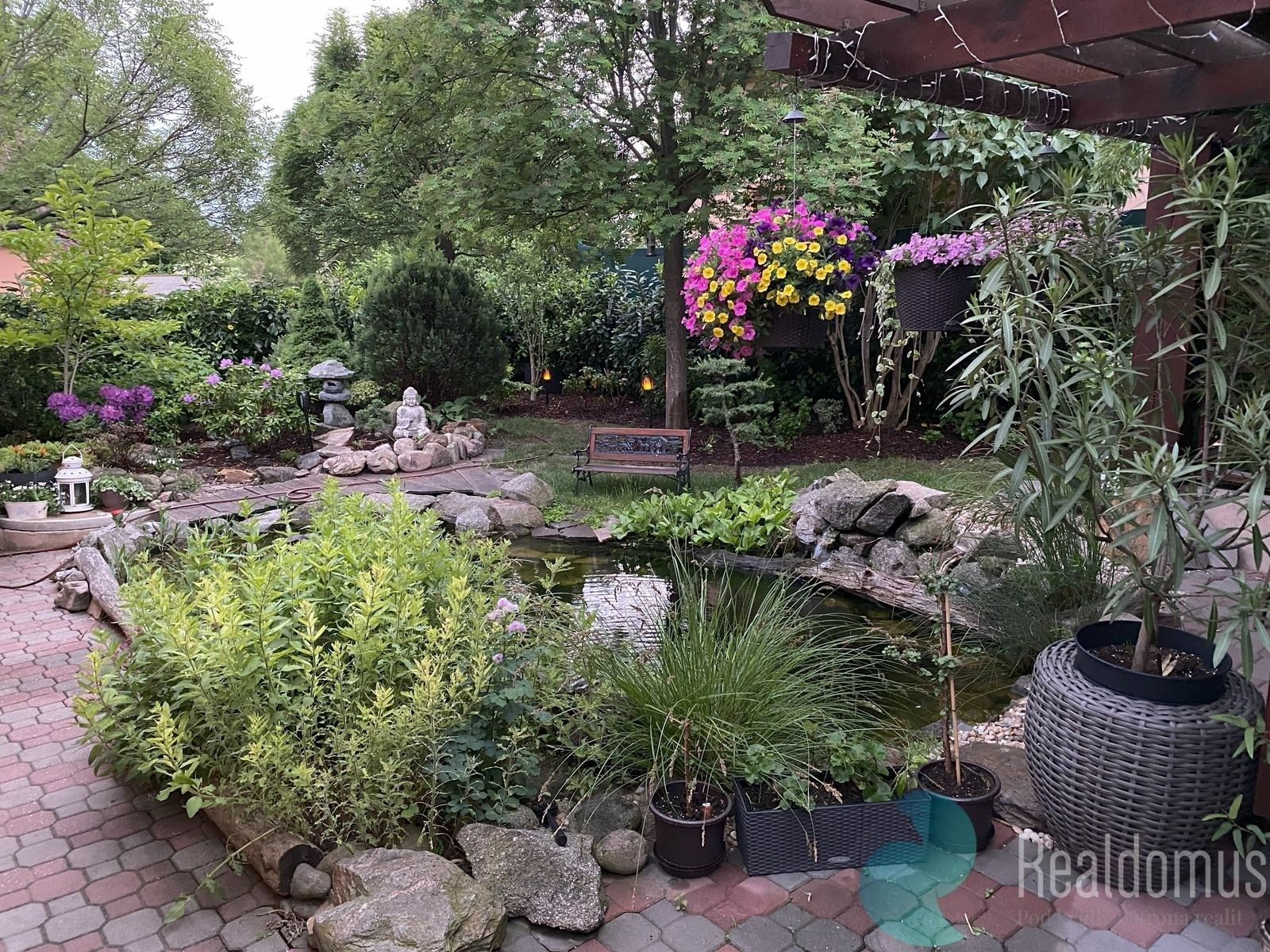 Pronájem rodinný dům - Ruská 697, Český Brod, 101 m²