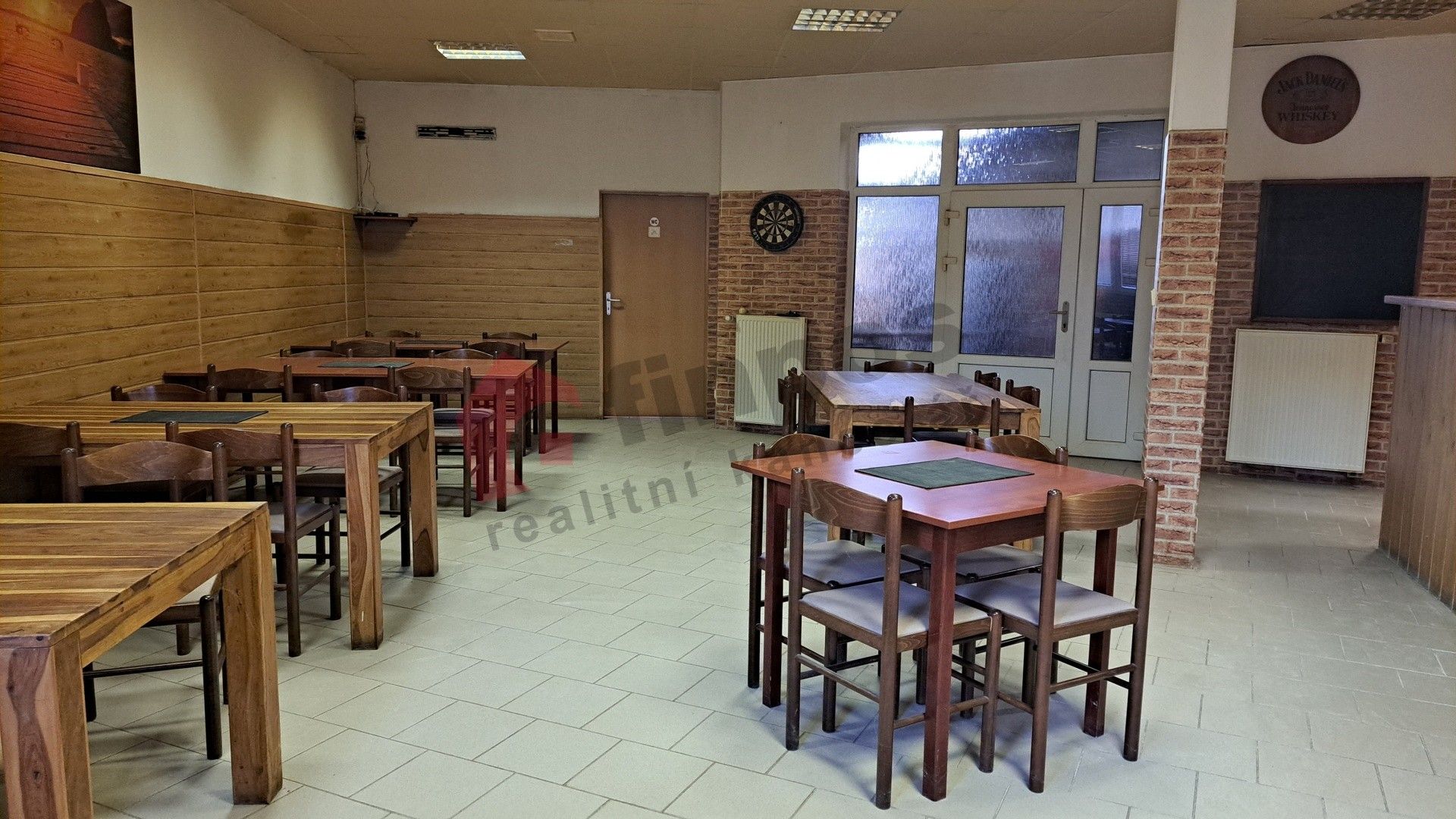 Pronájem restaurace - Nádražní, Újezd u Brna, 205 m²