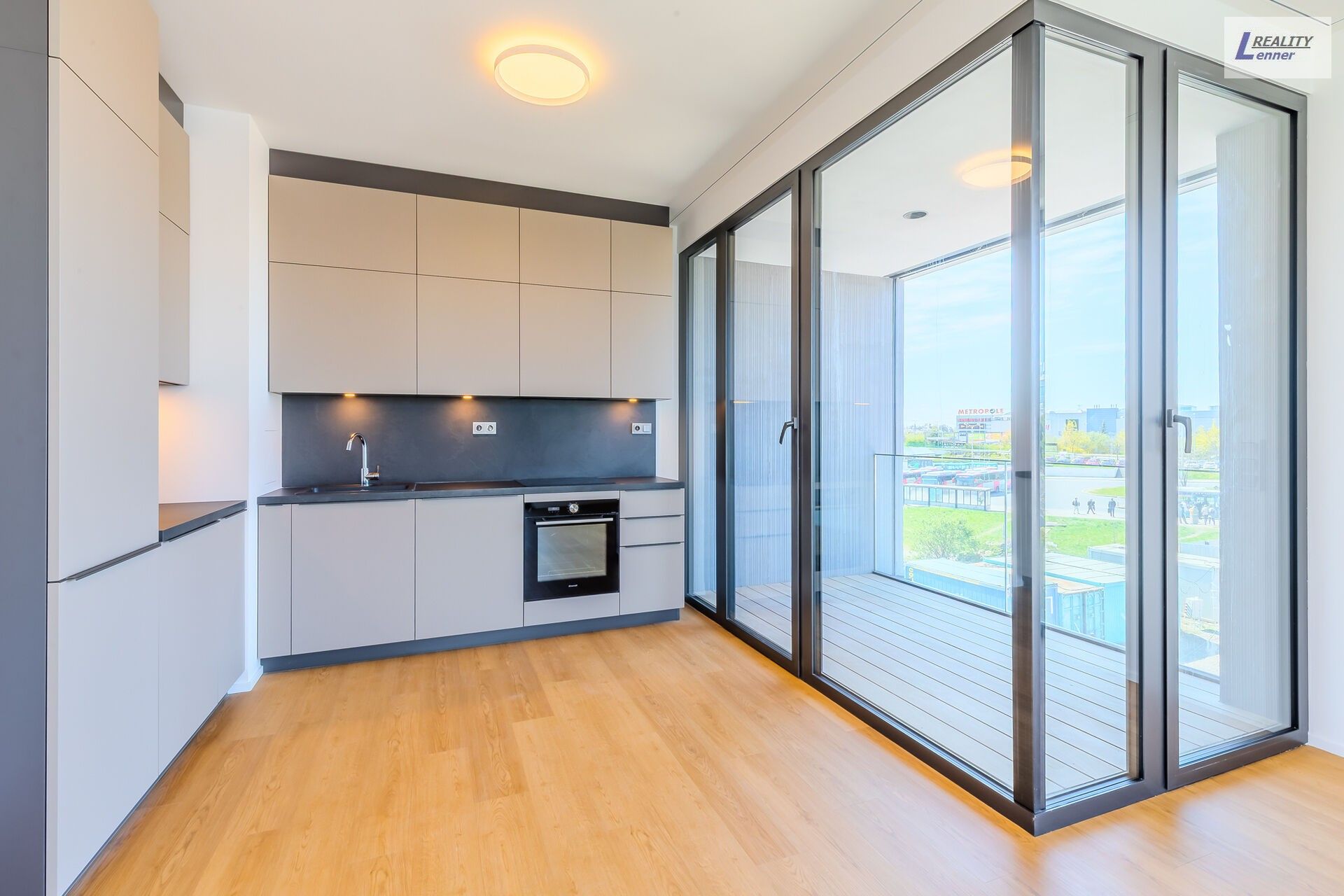 2+kk, Do zahrádek II , Praha Třebonice, 57 m² - 1