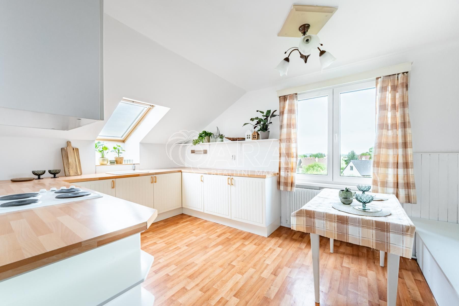Rodinný dům, 250 m²