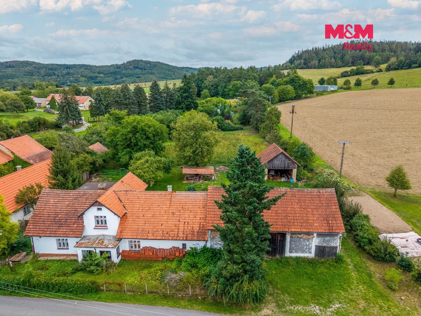Prodej rodinný dům - Skryje, 182 m² - 2