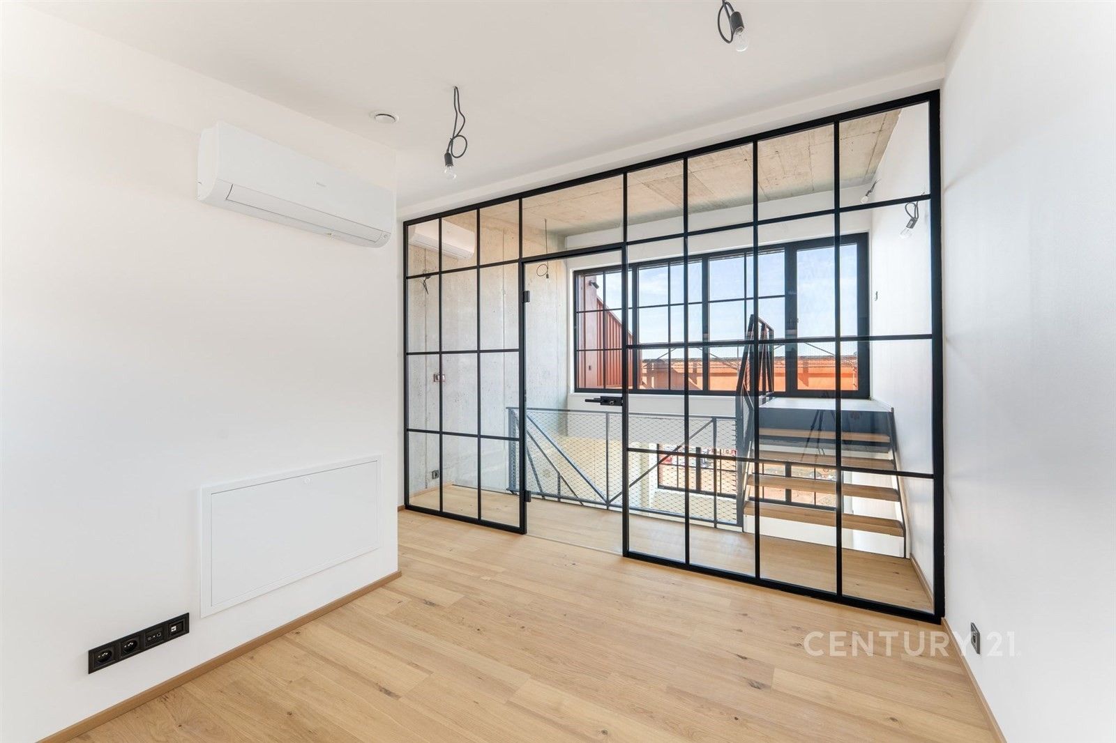 Prodej byt 2+kk - Kolbenova 1032, Praha Vysočany, 60 m² - 2