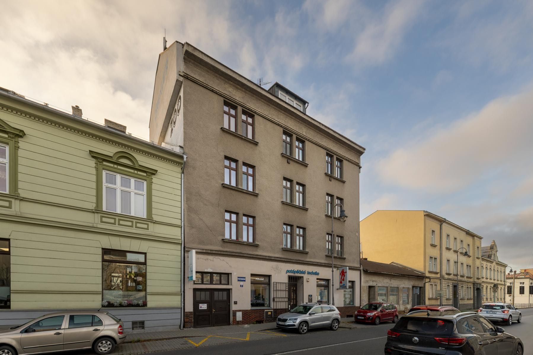 4+1, Poděbradova, Ostrava, 139 m²