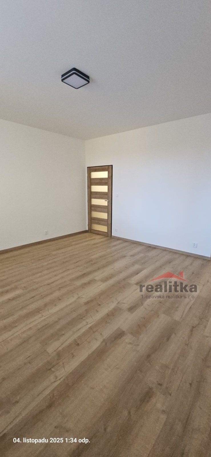 Pronájem byt 1+1 - U Střelnice, Opava, 36 m² - 5