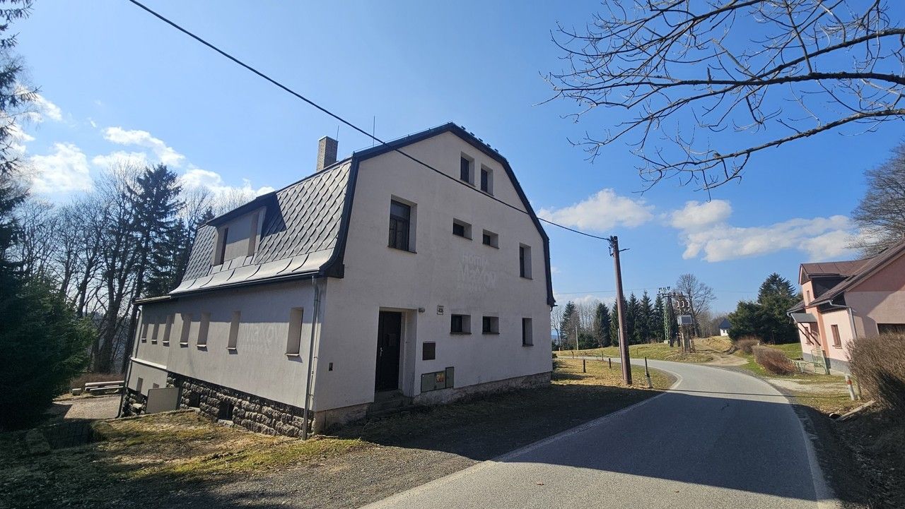 Prodej rodinný dům - Janov nad Nisou, 412 m² - 1