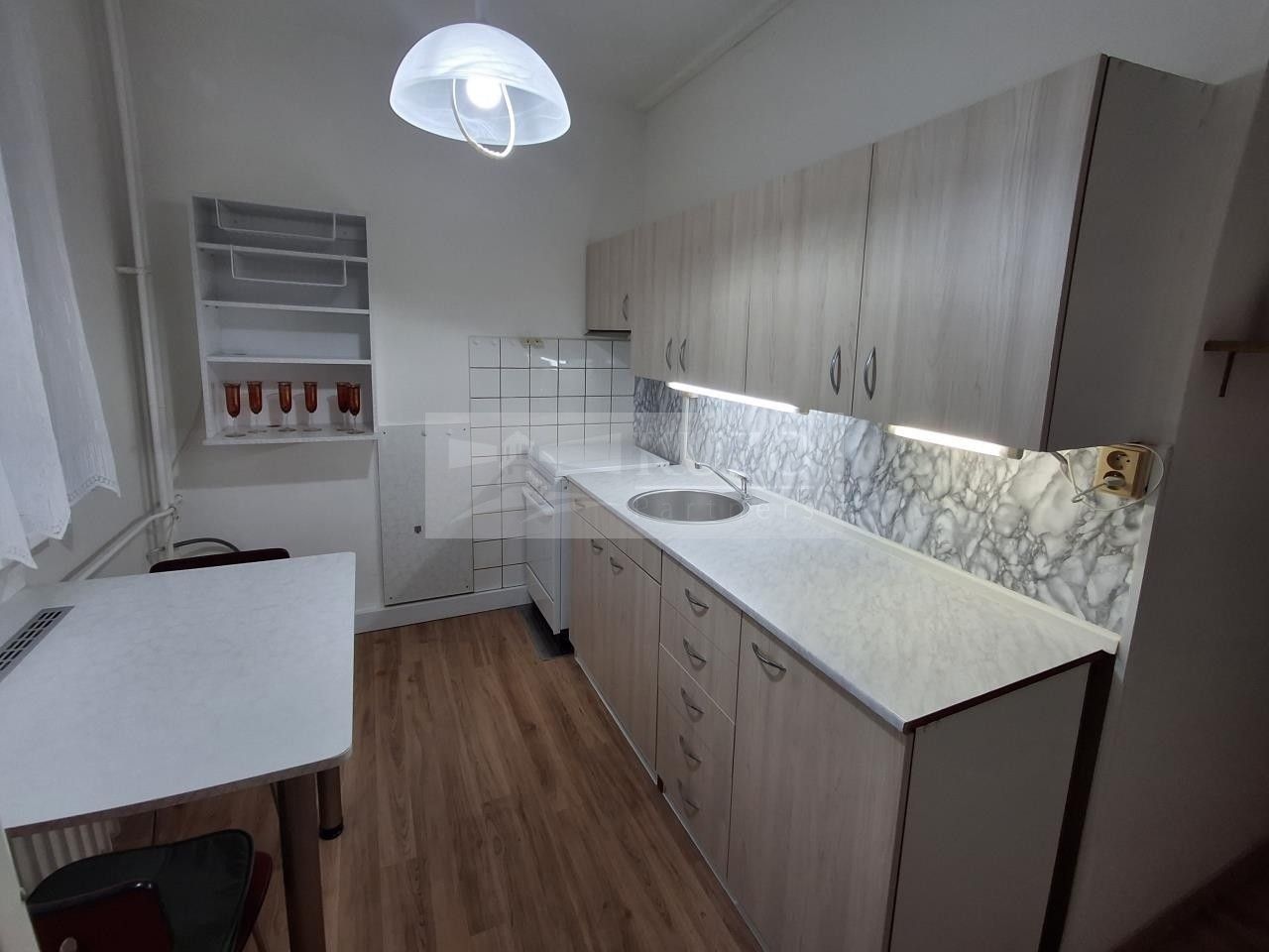 Pronájem byt 1+1 - Jungmannova, Olomouc, 42 m²