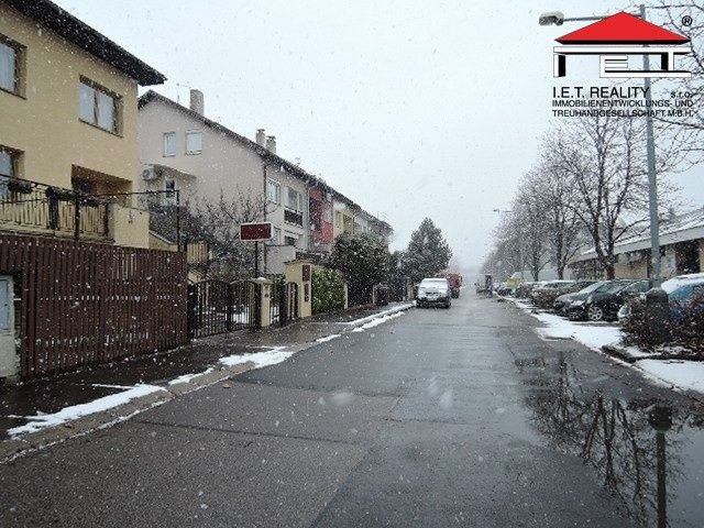 Pronájem rodinný dům - K zahrádkám, Praha, 360 m²