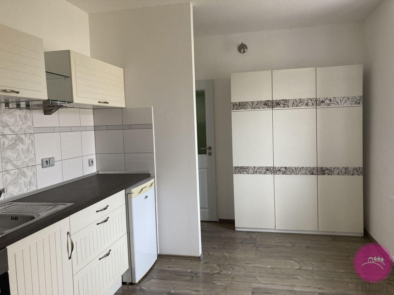 Pronájem byt 1+1 - Vaníčkova, Olomouc, 40 m²