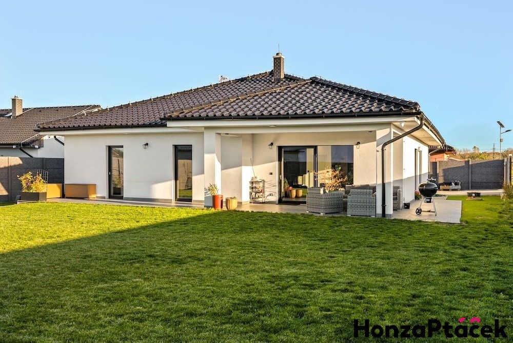 Rodinné domy, Kly, 277 41