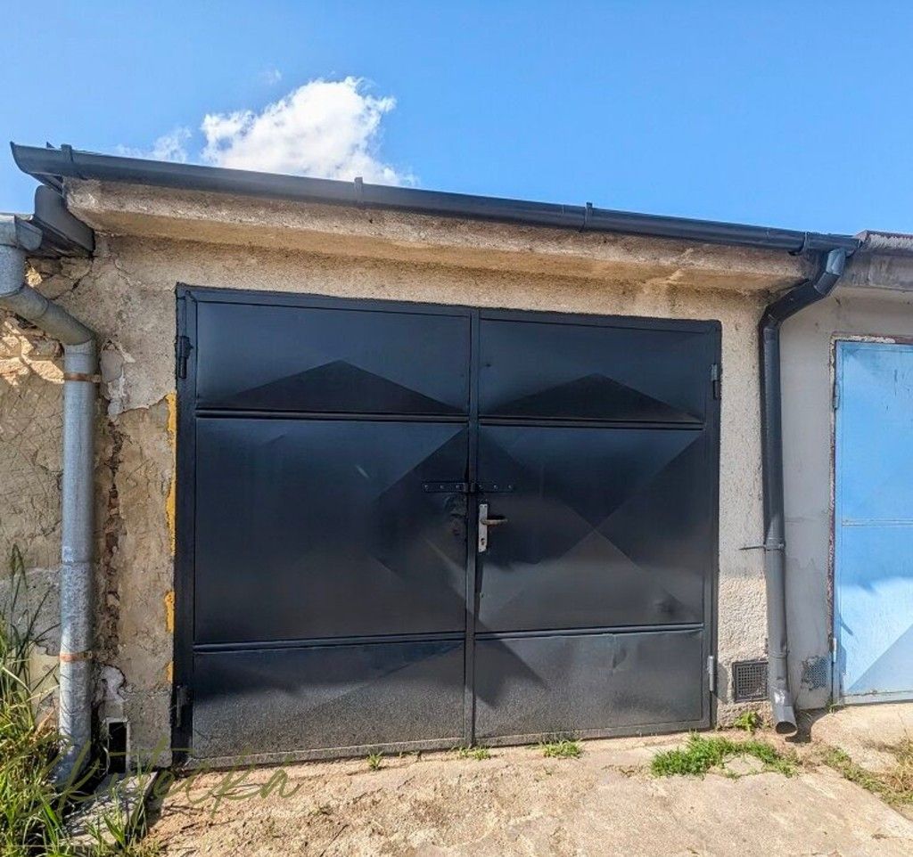 Garáže, , Hodonín, 18 m²