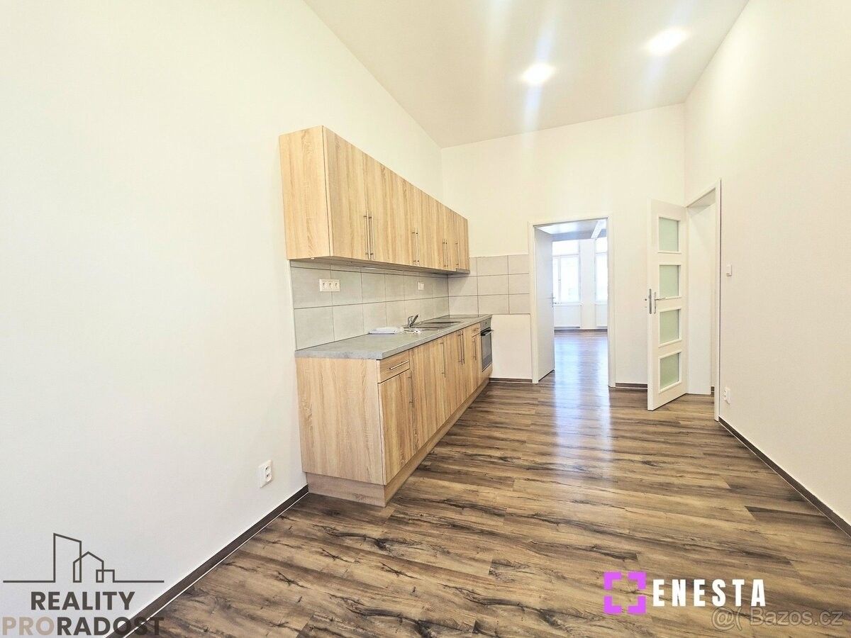 Byty, Praha, 140 00