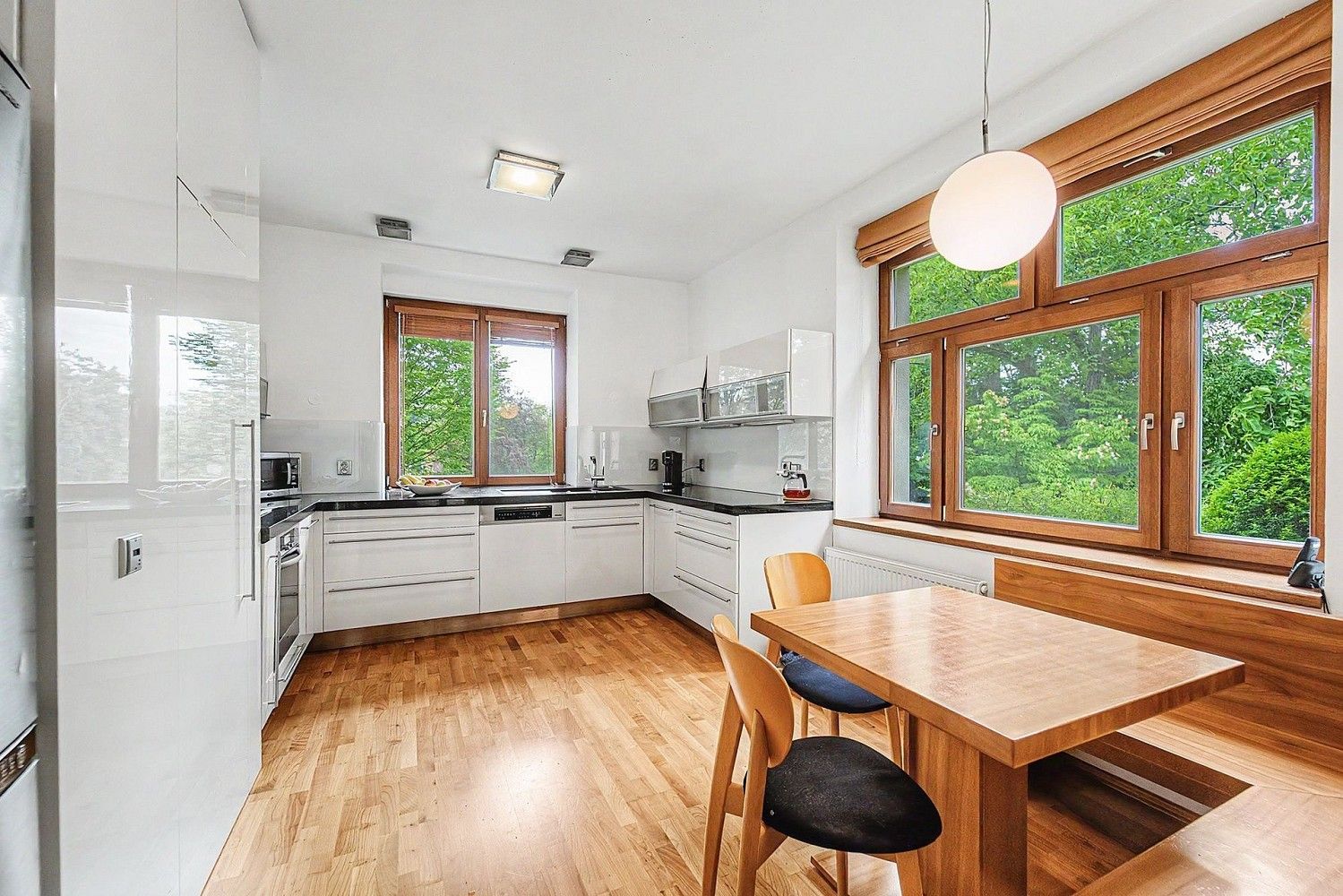 Rodinný dům · 375 m² · Praha - Troja, okres Praha 8, Hlavní město Praha - 4