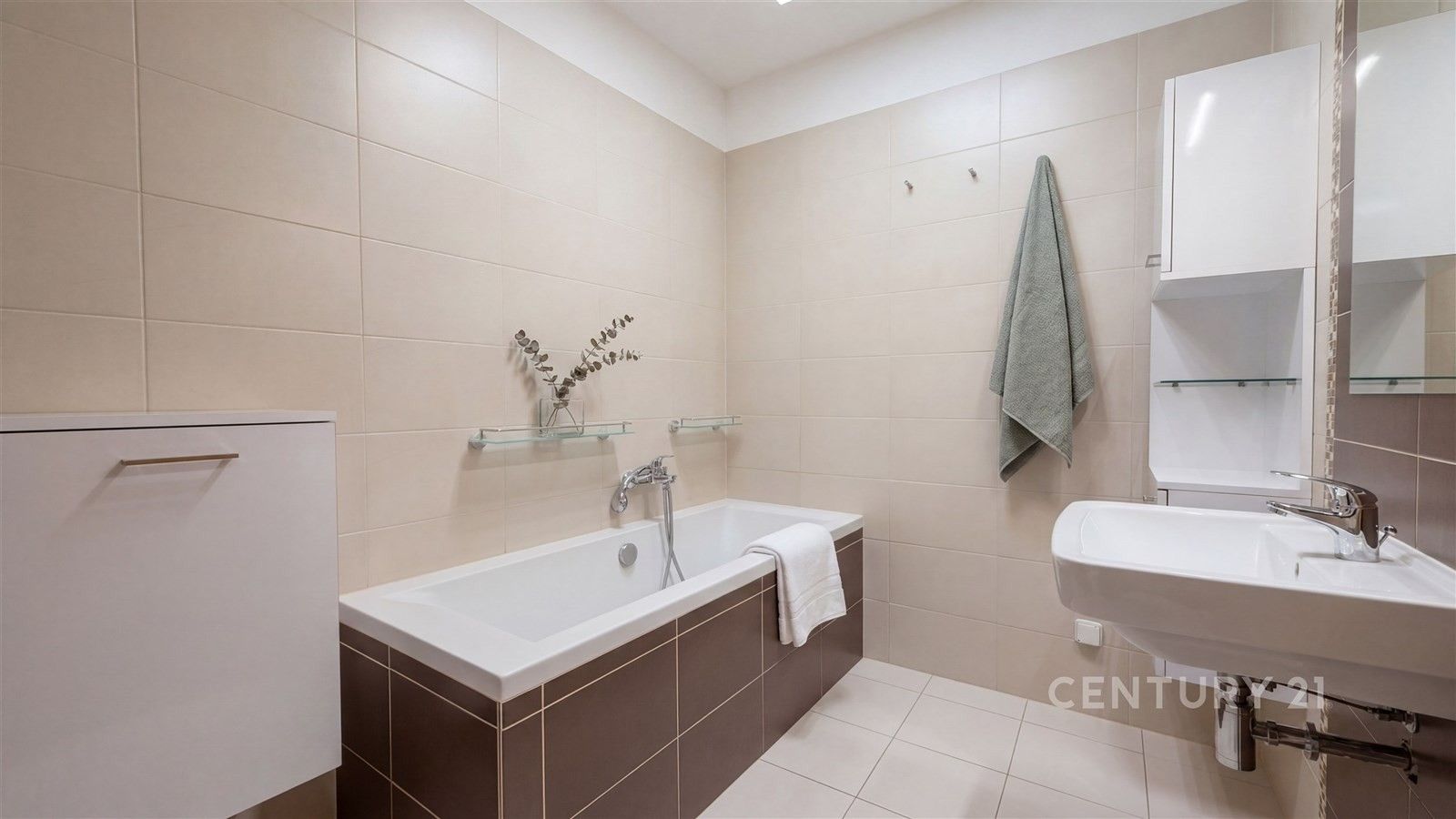 Prodej byt 3+kk - Masarykova 1117, Modřice, 112 m² - 5