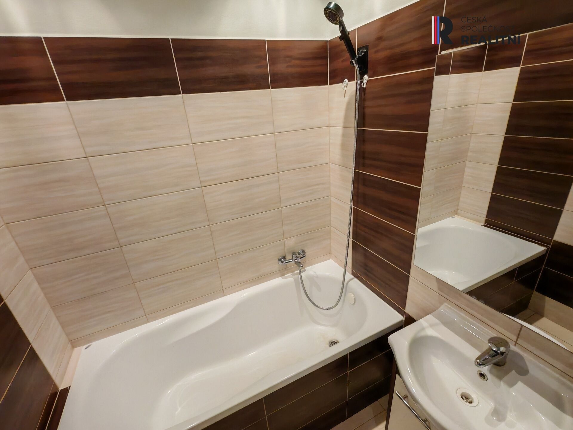 Prodej byt 2+1 - Mírová, Habartov, 61 m² - 5