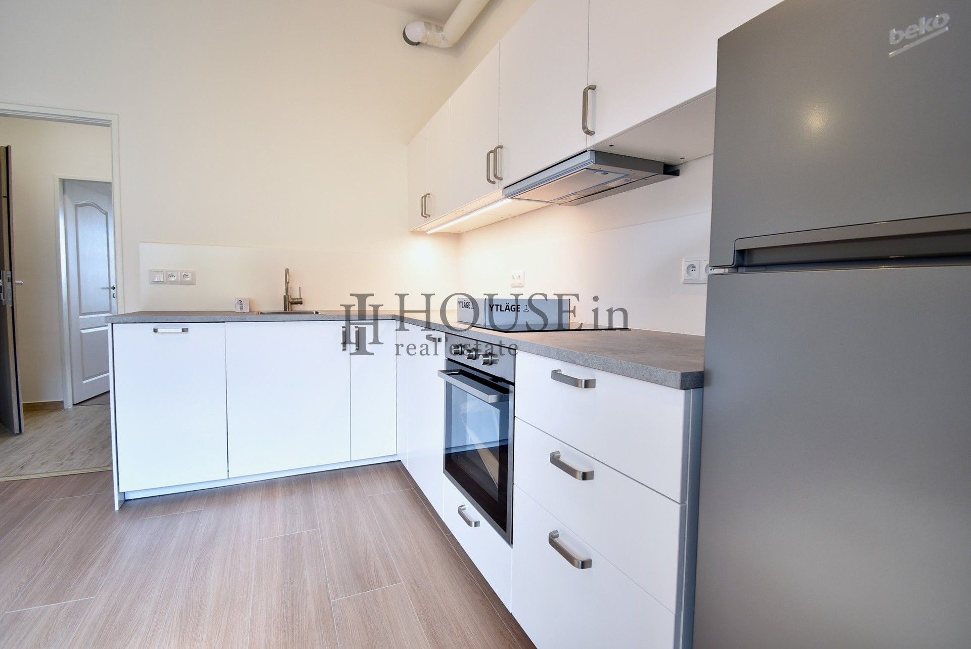 2+kk, Vnější, Praha, 37 m² - 2