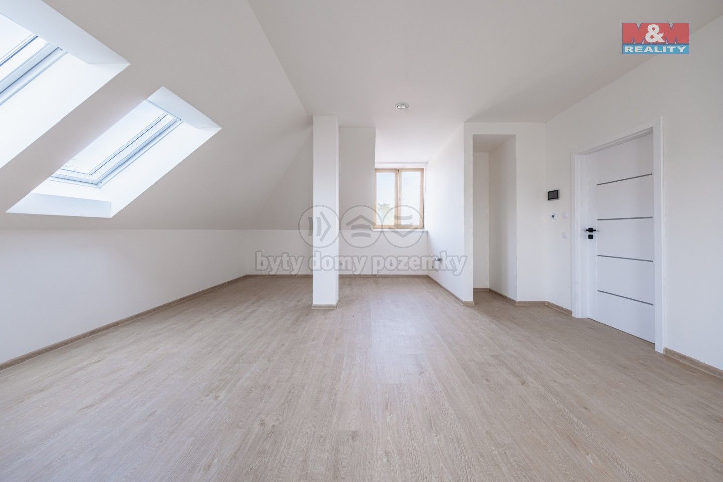 Prodej byt 2+kk - Karlovarská, Řevničov, 77 m²