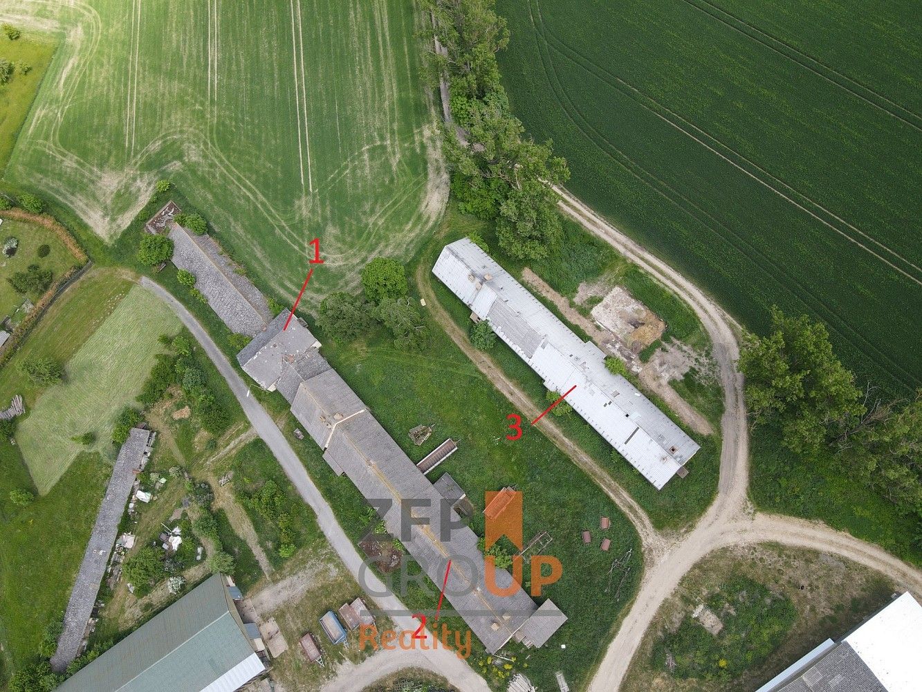 Zemědělské objekty, Banín, okres Svitavy, Pardubický kraj, 1 575 m² - 2