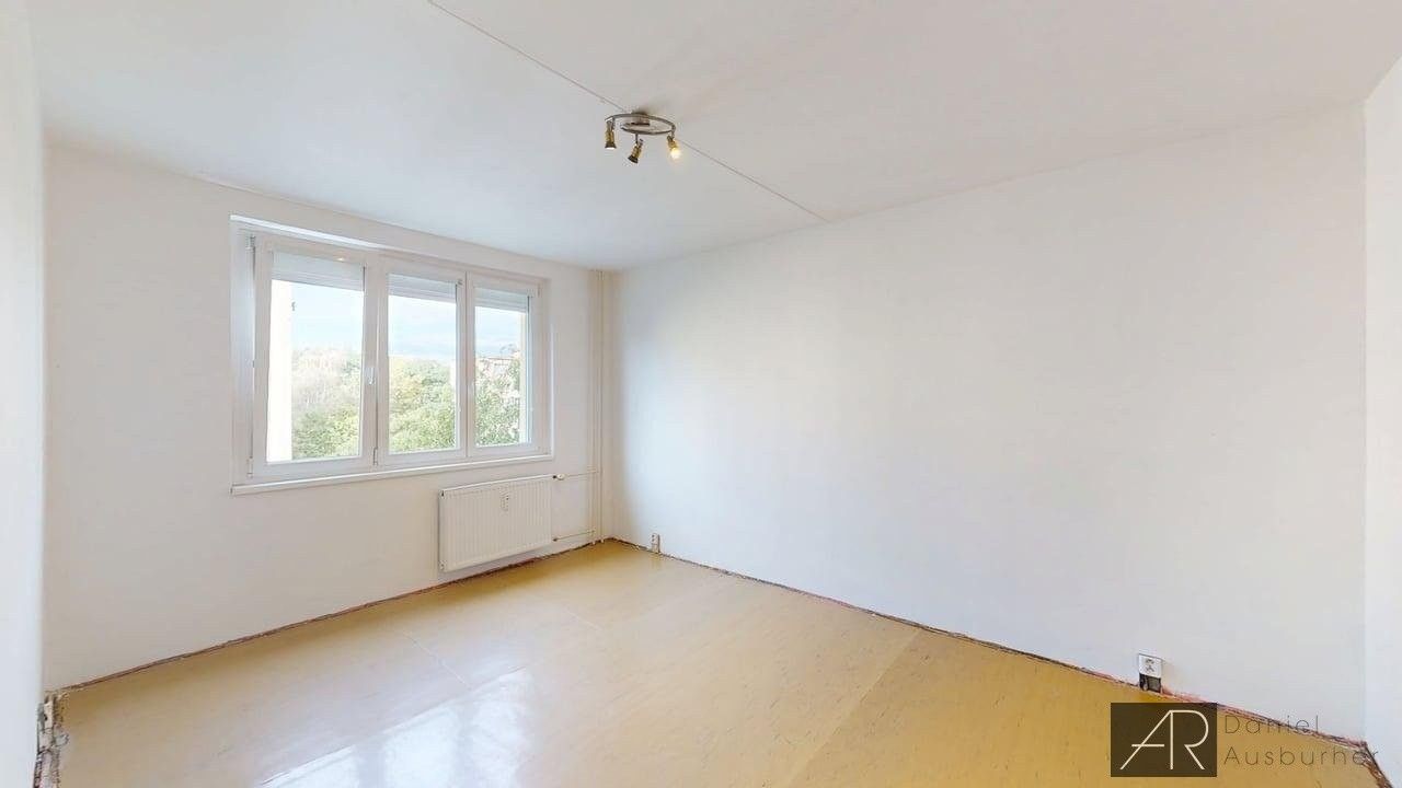 Byt 2+1 · 52 m² · Šatrova 664, Praha Kamýk - 4