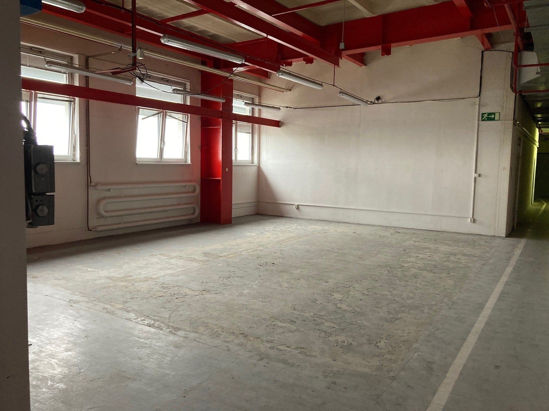 Pronájem sklad - Ringhofferova, Praha, 220 m²