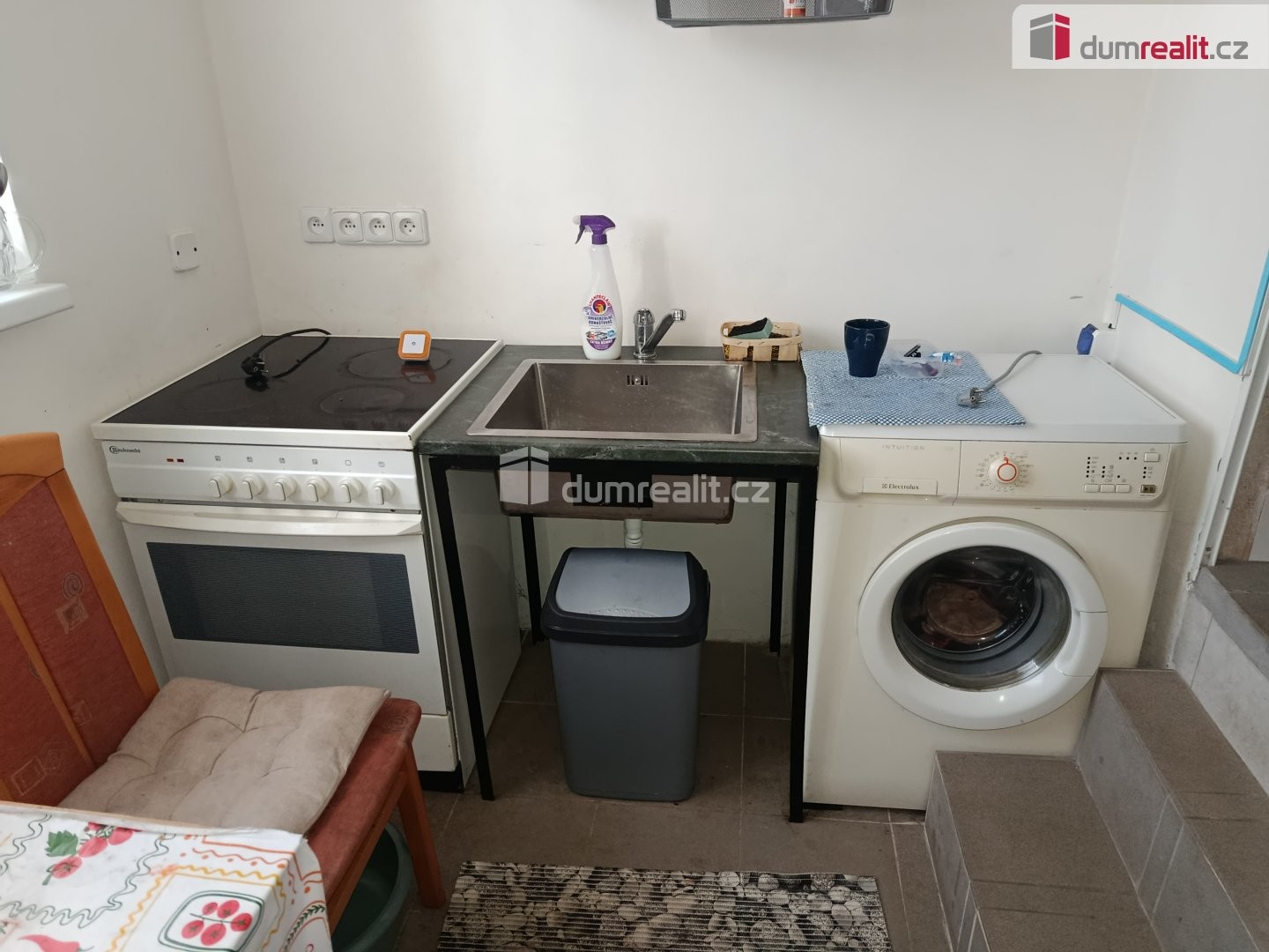 Shtëpi, 110 m², tokë 152 m²