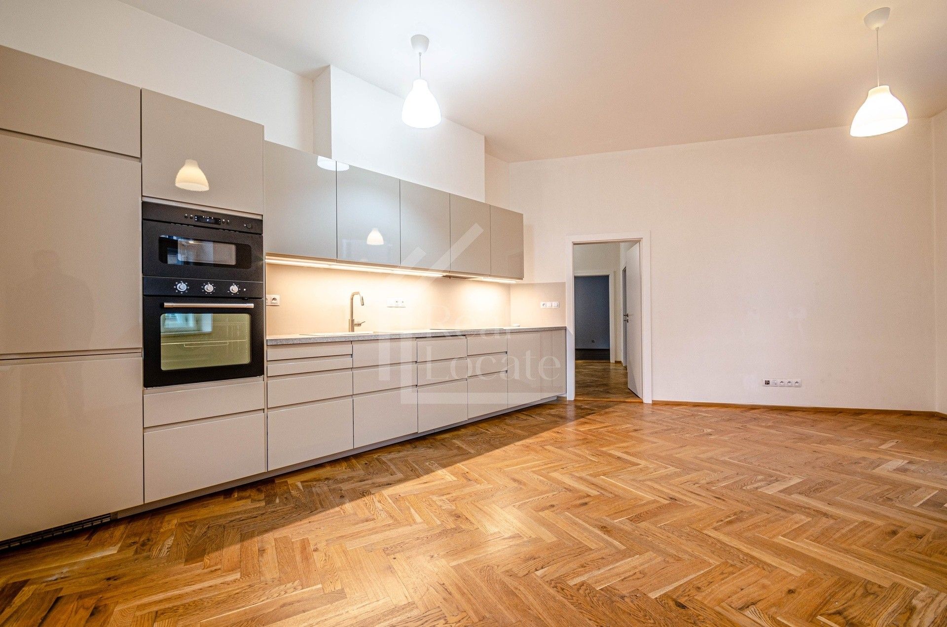 Pronájem byt 3+kk - Bořivojova, Praha, 82 m²
