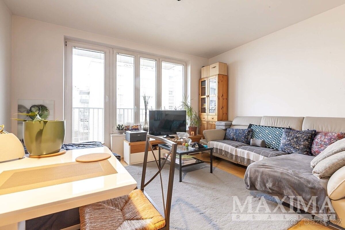 Pronájem byt - Praha, 100 00