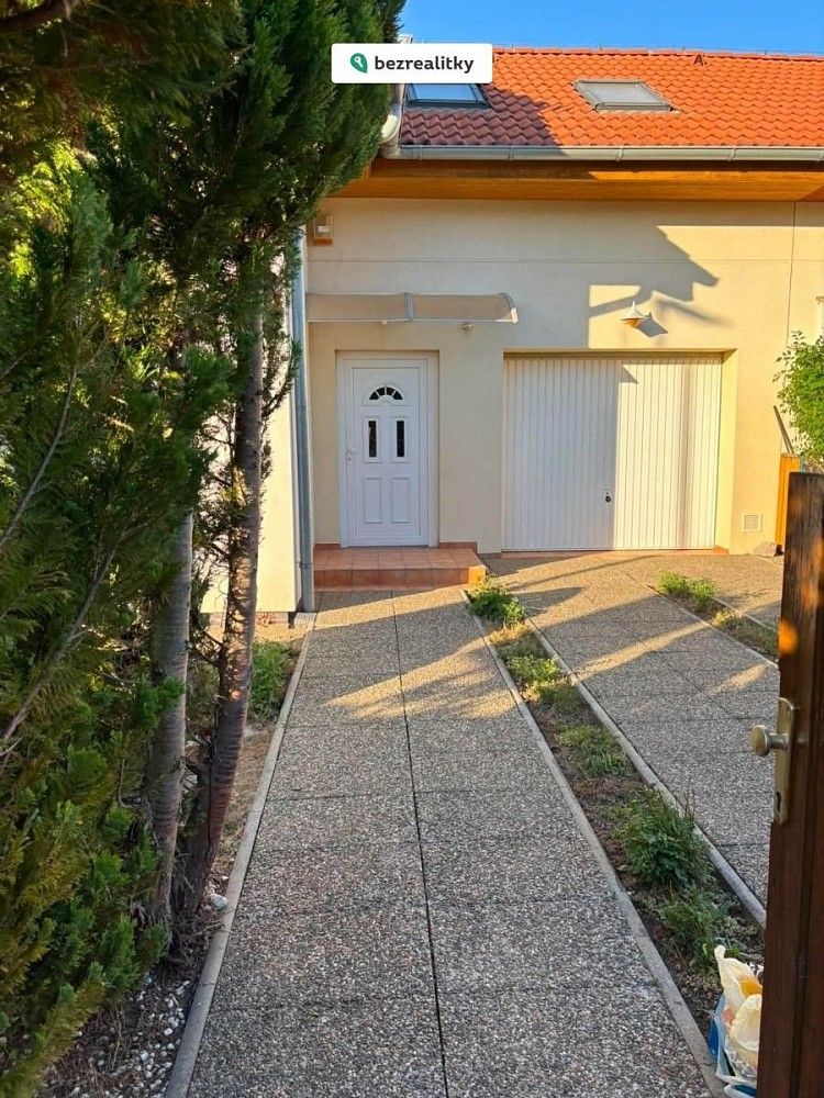 Rodinný dům · 180 m² · Praha - Křeslice, okres Praha 11, Hlavní město Praha - 3