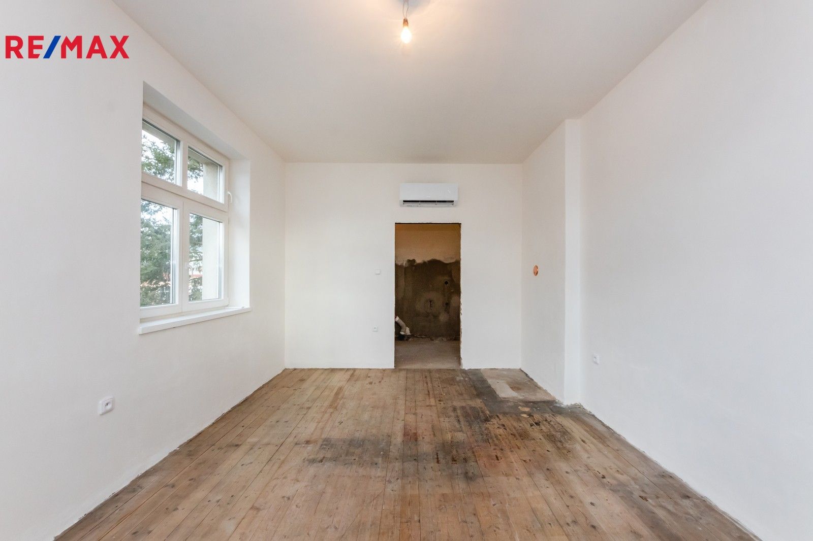 Prodej byt 1+kk - Hartigova, Praha, 28 m²