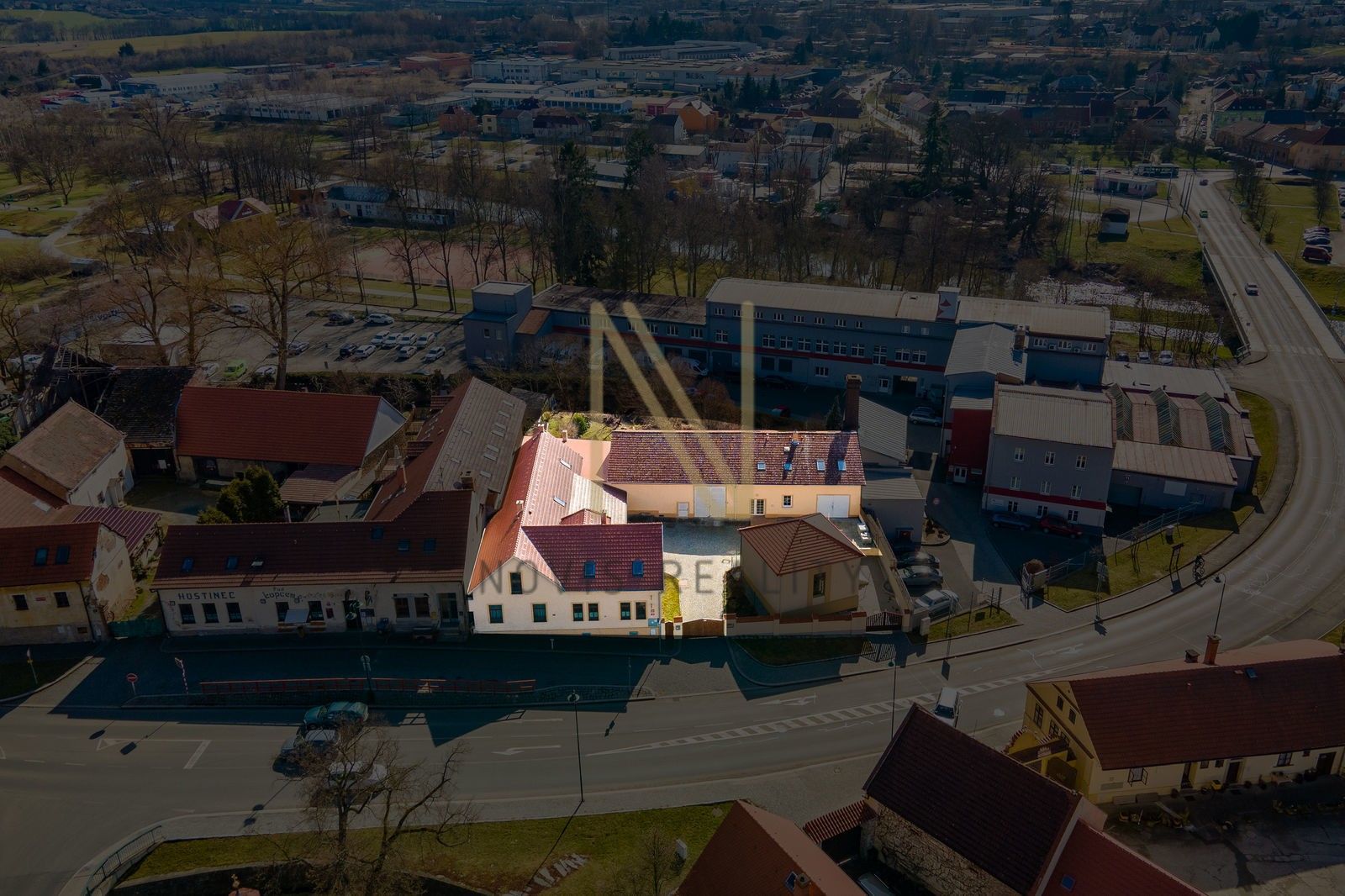 Prodej sklad - Božkovské náměstí, Plzeň, 825 m²