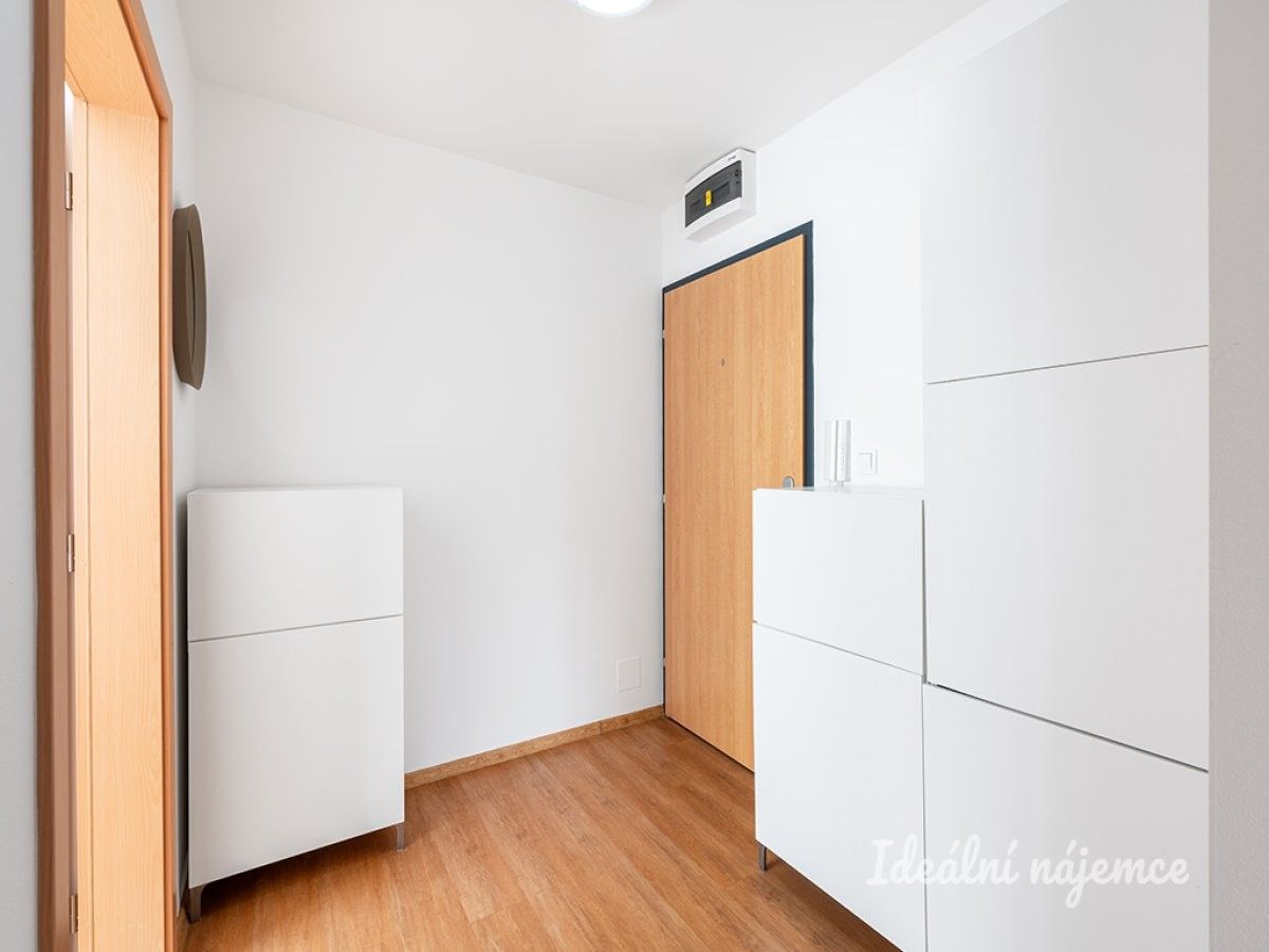 Byt 2+kk · 44 m² · Pšeničná, Hostivice - 3