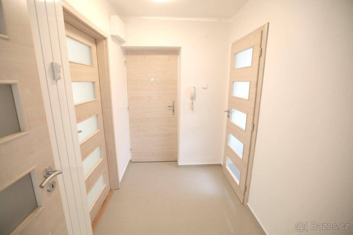 Byty, Kolín, 280 02