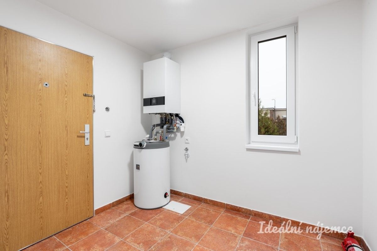 Pronájem byt 3+kk - Kočova, Praha, 86 m²