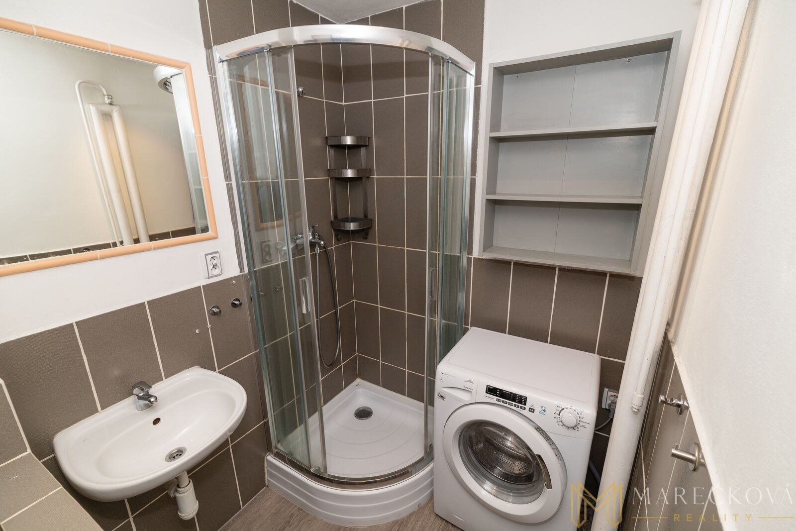 Byt 1+1 · 38 m² · Nepomucká, Plzeň Hradiště - 3