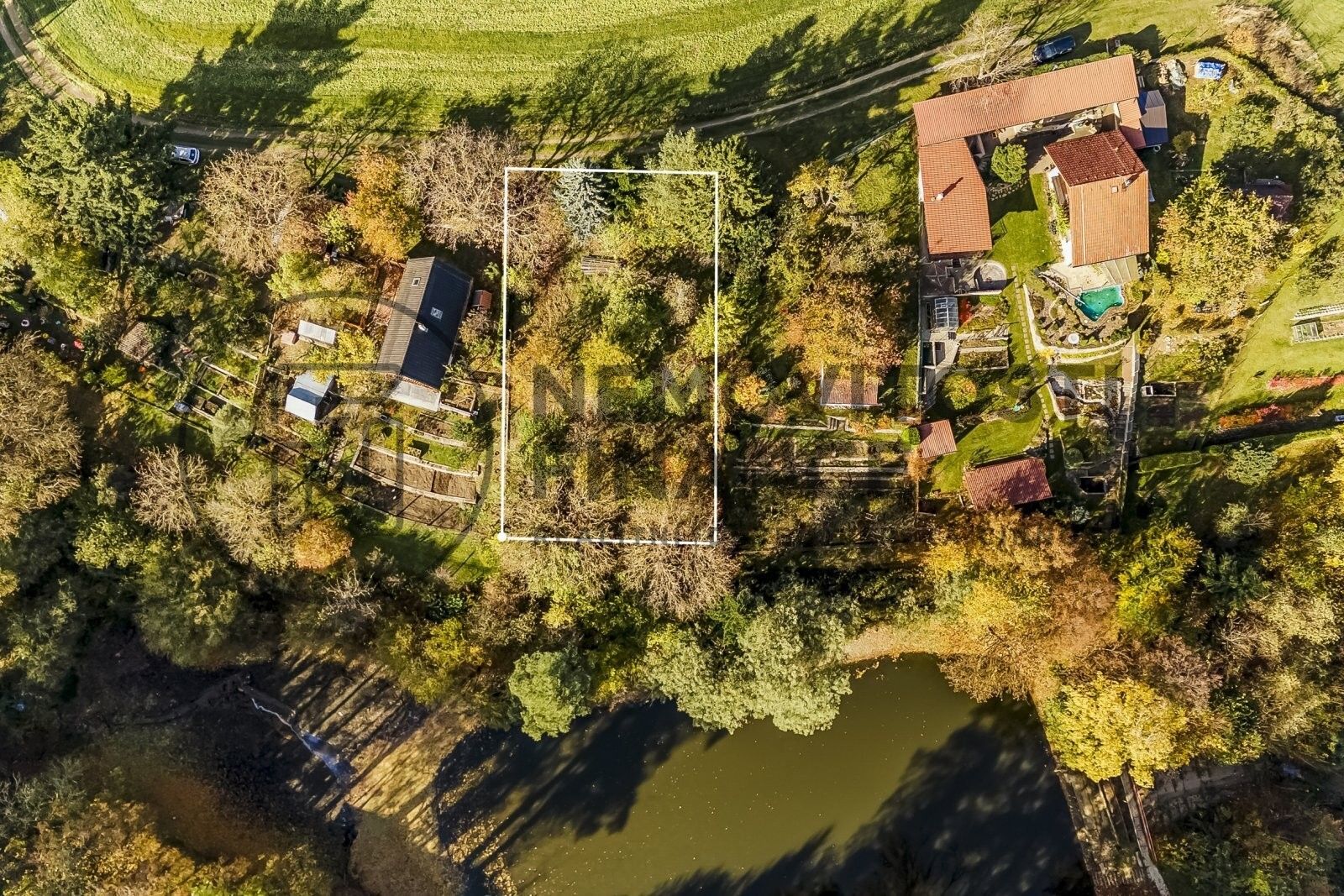 Zahrady, Budějovická 136, Velešín, 743 m² - 1