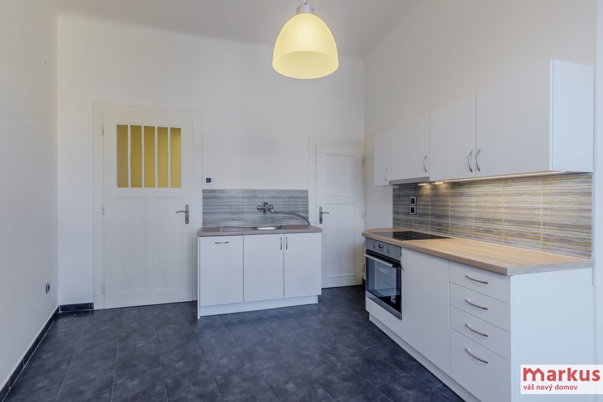 Byt 2+1 · 70 m² · Žatecká, Praha - 3