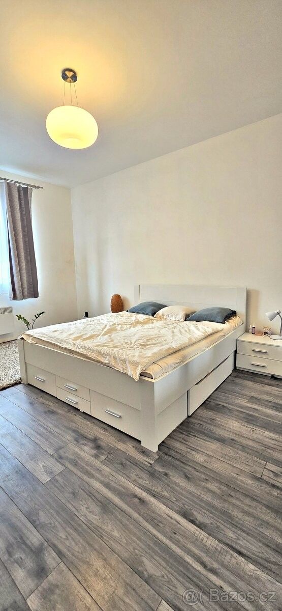 Pronájem byt 2+kk - Praha, 109 00, 50 m²