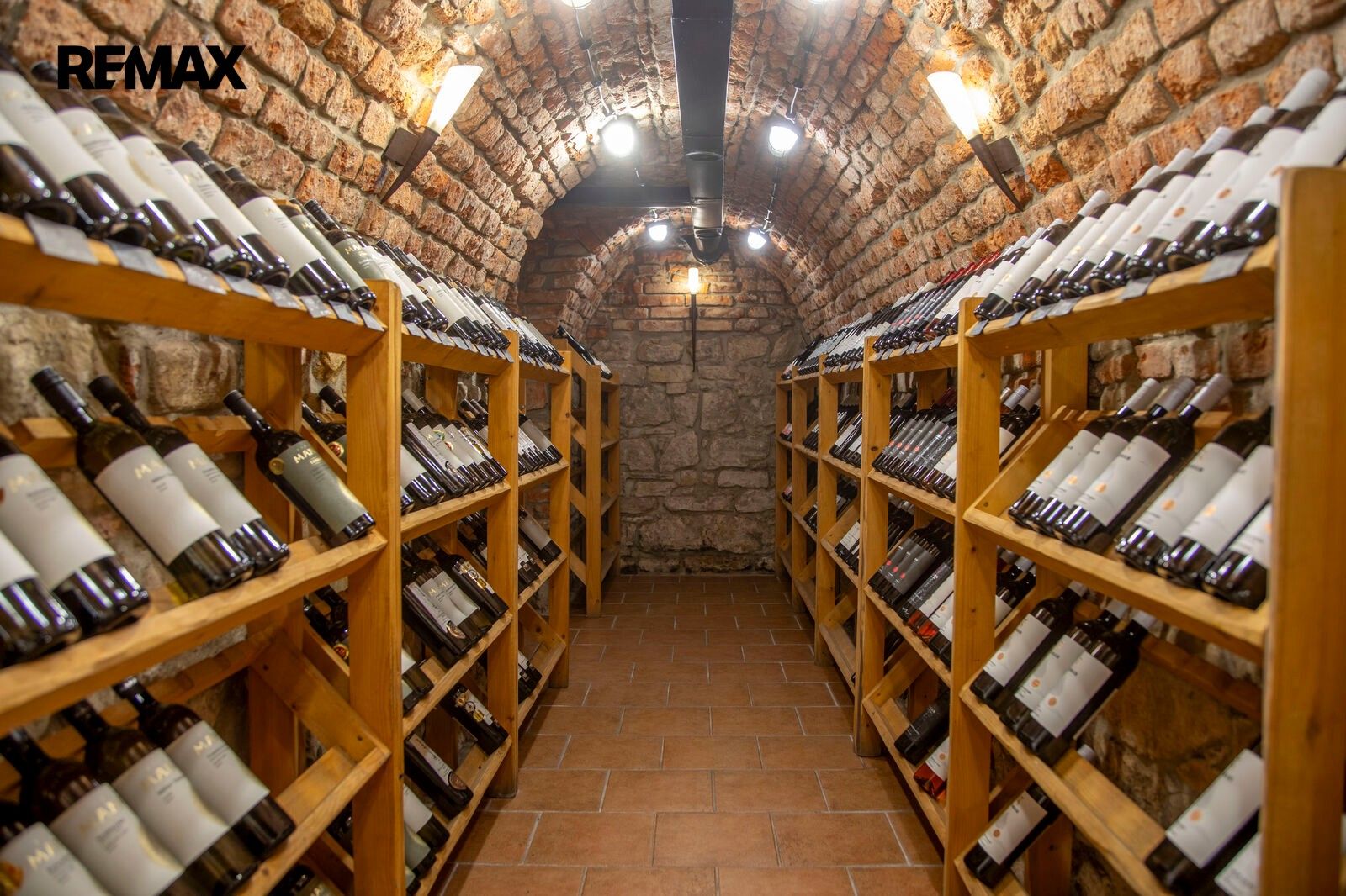 Obchodní prostory, Poláškova 29, Valašské Meziříčí, 50 m² - 2